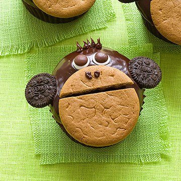 Monkey around cupcakes