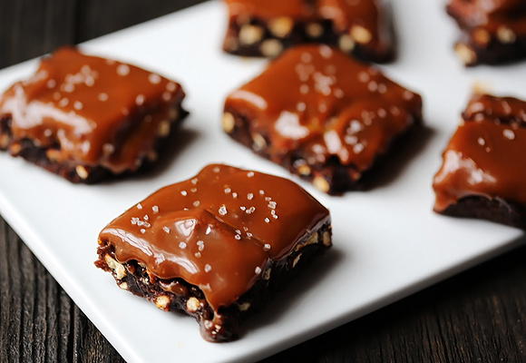 2013-04-26-salted-brownies-9-580
