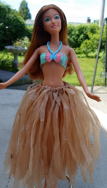 recycled plastic bag hula skirt for Barbie 003