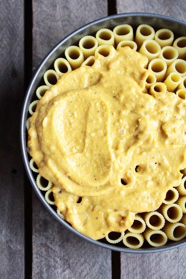 Butternut-Squash-and-Gorgonzola-Rigatoni-Pasta-Pie-with-Fried-Sage-5