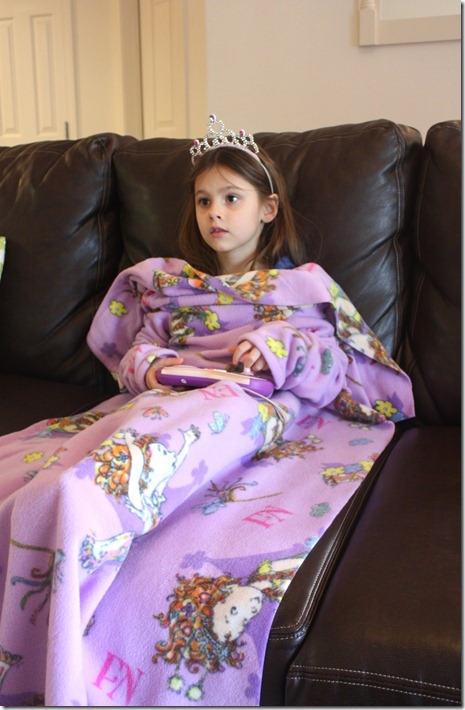 DIY Snuggie_thumb[1]