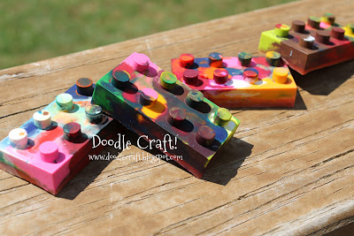 lego brick crayons melted for valentines or christmas