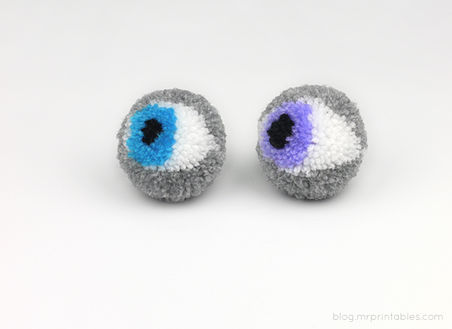pompom-looking-eyes