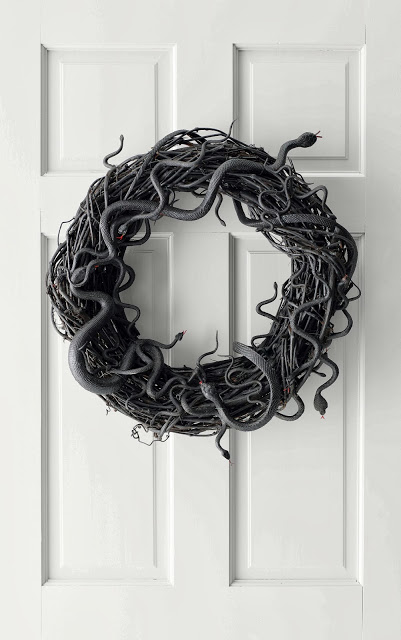 snake wreath-1
