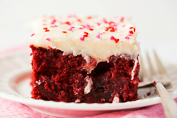red-velvet-poke-cake-38-600