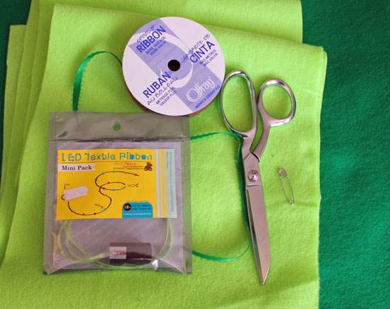 light-up-shamrock-pin-supplies