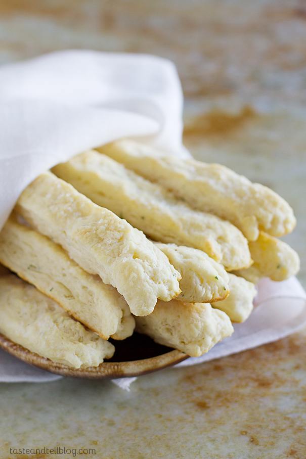 Sour-Cream-Breadstick-Recipe-Taste-and-Tell-1