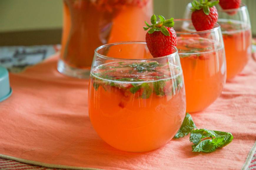 strawberryrhubarbmojito3