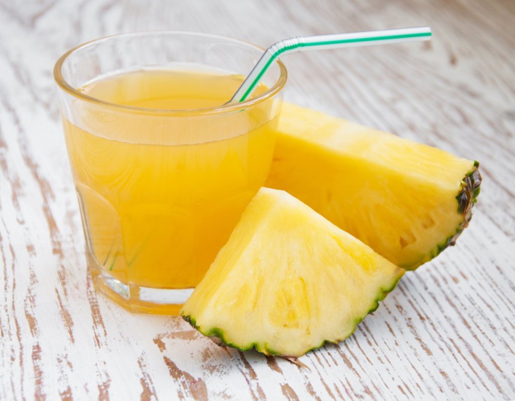 bigstock-pineapple-juice-46750288