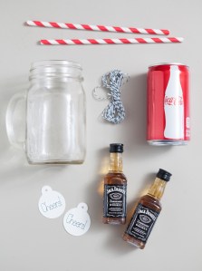 SomethingTurquoise-DIY-Mason-Jar-Cocktail-Gift-0003