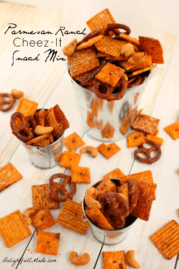 Parmesan-Ranch-Cheezit-Snack-Mix-DelightfulEMade.com-vert3-wtxt.png