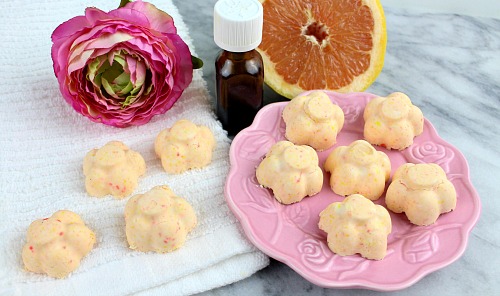 grapefruit-mint-diy-shower-steamers-finished