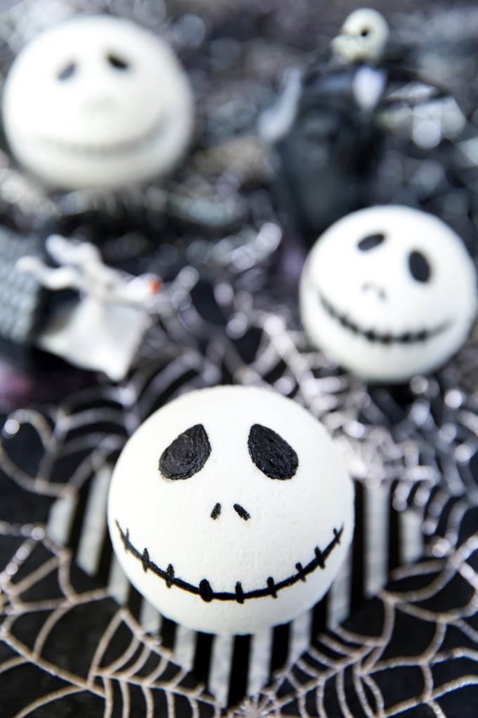 Jack-Skellington-Bath-Bomb
