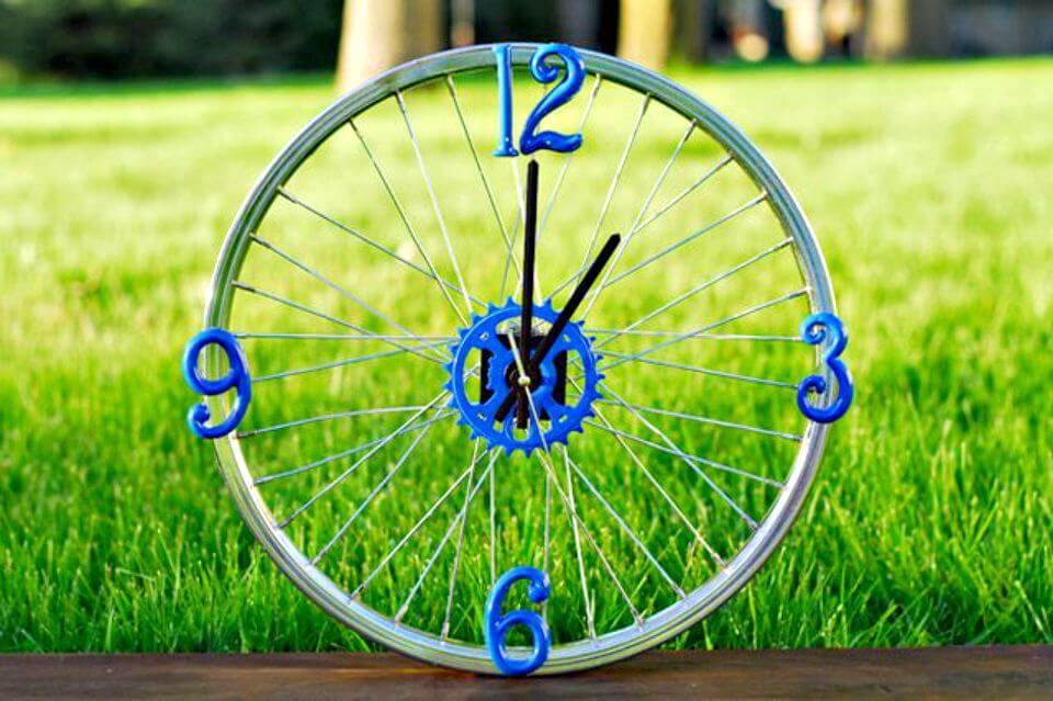 Make-A-Bicycle-Rim-Clock