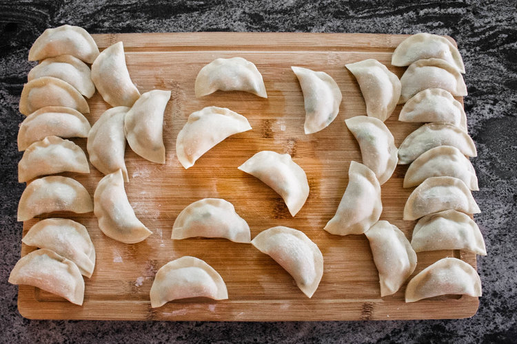 Chicken+and+Vegetable+Potstickers (1)