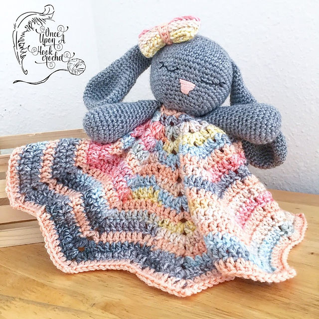 Bunny-Lovey-Toy-Free-Crochet-Pattern.jpg