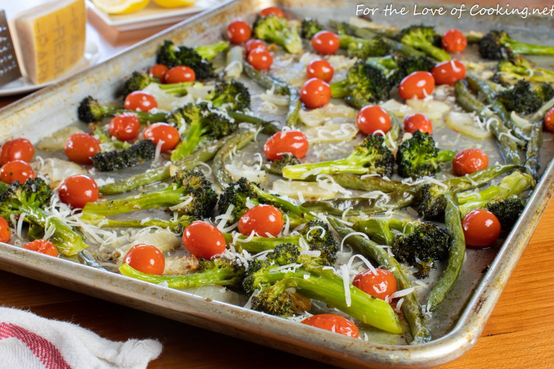 Sheet-Pan-Roasted-Broccoli-Green-Beans-and-Tomatoes-with-Lemon-and-Parmesan-5689-1