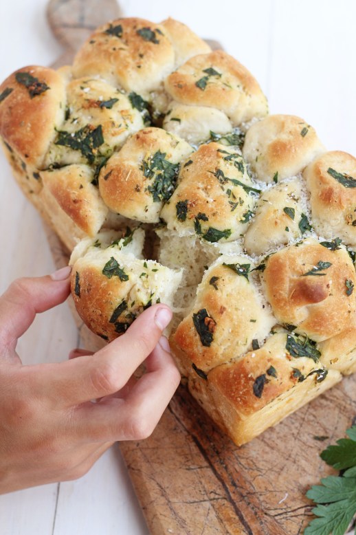 Pull-Apart-Garlic-Bread-5