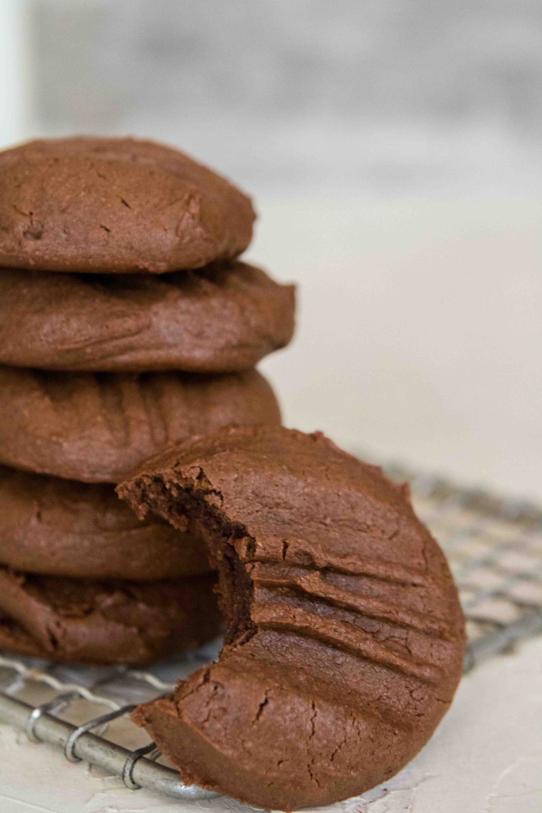 3-ingredient-healthy-almond-butter-cookies-5-of-13