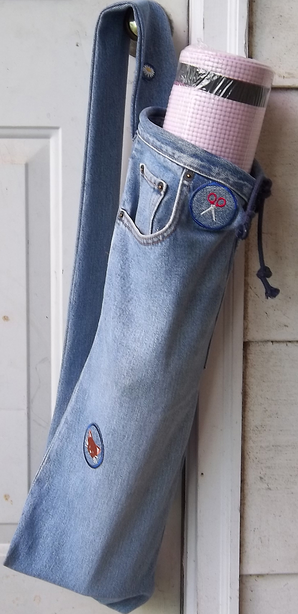 Denim-Carrying-Case-for-a-Yoga-Mat-Made-From-Recycled-Jeans1