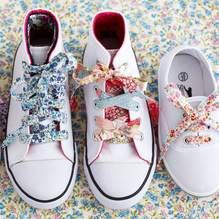 square-1433811249-trainers-with-fabric-laces